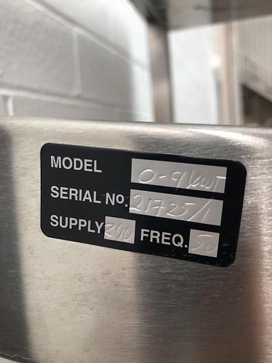 Used 18 x 30 Heated Display Rack