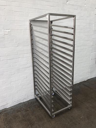 Used 18 X 30 16 Tray Bakery Display Rack