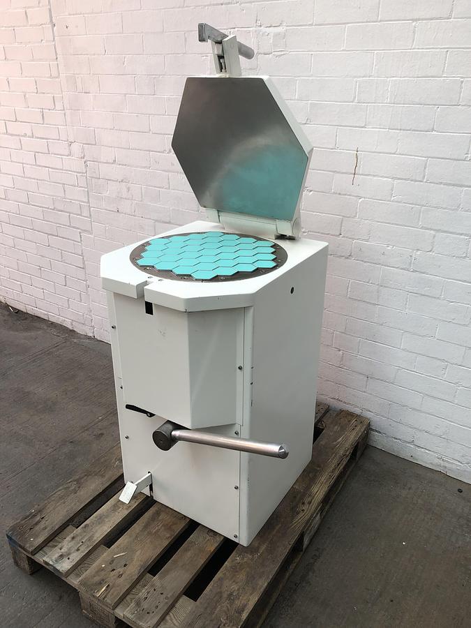 Refurbished Novapan 37Pc hexagonal Manual Scone Cutter