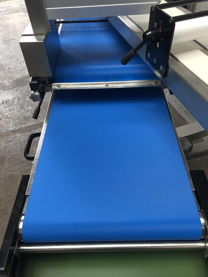 Refurbished 2002 Konig Mini Rex 4000