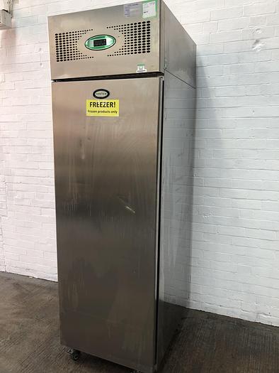 Used Fosters Freezer to take 18" x 30" Runners