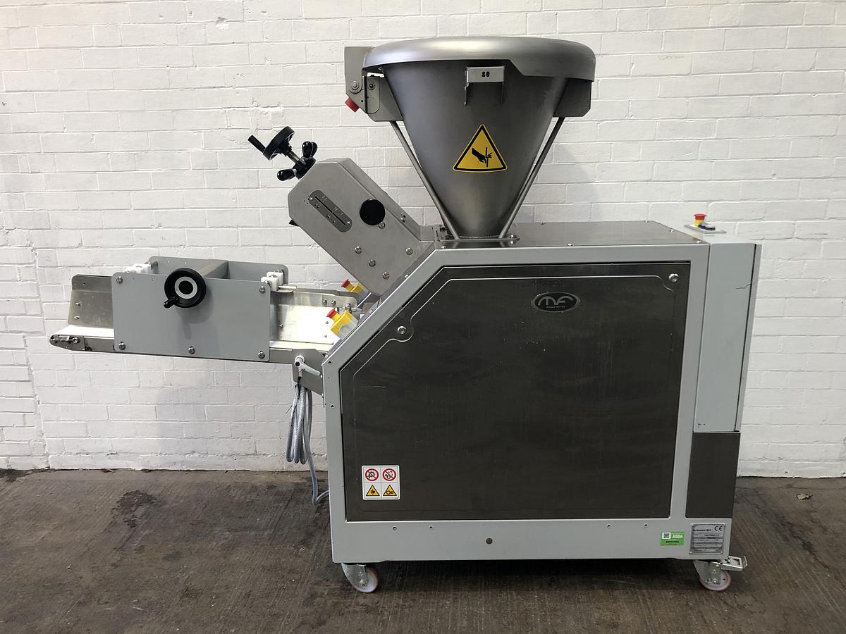 Used Artezen Calybra 1.0 Volumetric Dough Divider, 260-1050g