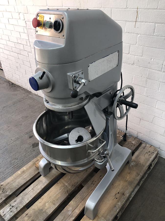 Used Chefquip 30ltr Planetary Mixer complete with Stainless Steel Bowl, Beater and Hook