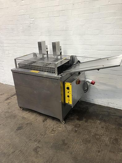 Used Mono Submerge Automatic Fryer - 18" x 30" Trays