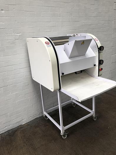 Used Tekno Single Phase Baguette Moulder 500/600
