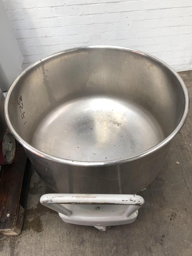 Used Kemper ST75A, 120kg (dough capacity) Spiral Mixer, 2 speed, 2 timers, supplied with 2 bowls
