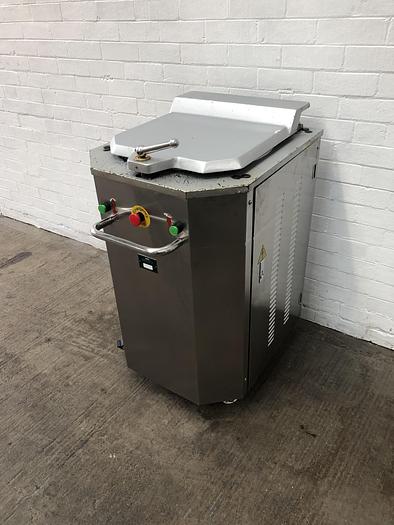 Used Sinmag D 20Pc Hydraulic Dough Divider