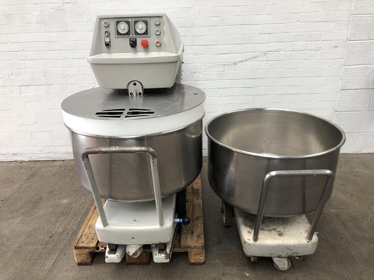 Used Kemper ST75A, 120kg (dough capacity) Spiral Mixer, 2 speed, 2 timers, supplied with 2 bowls