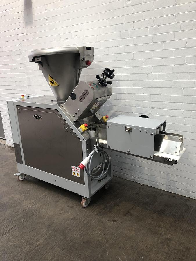 Used Artezen Calybra 1.0 Volumetric Dough Divider, 260-1050g