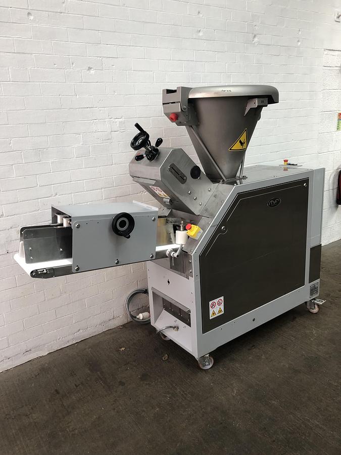 Used Artezen Calybra 1.0 Volumetric Dough Divider, 260-1050g New Belt Fitted