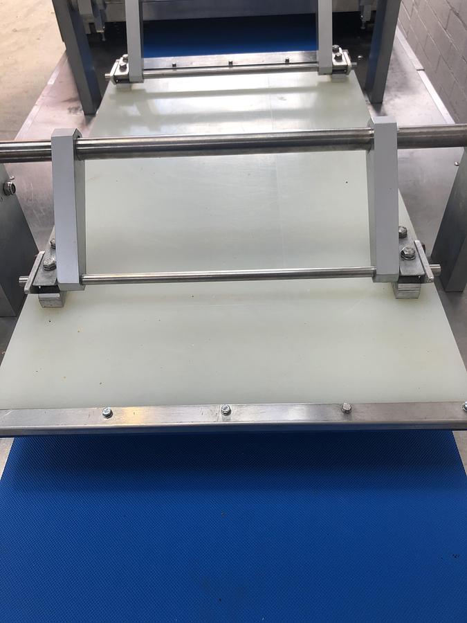 Used Oddy Novatek 428 Long Bed Pinner with New Belts Fitted