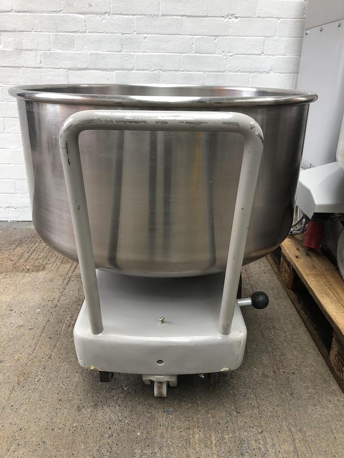 Used Kemper ST75A, 120kg (dough capacity) Spiral Mixer, 2 speed, 2 timers, supplied with 2 bowls