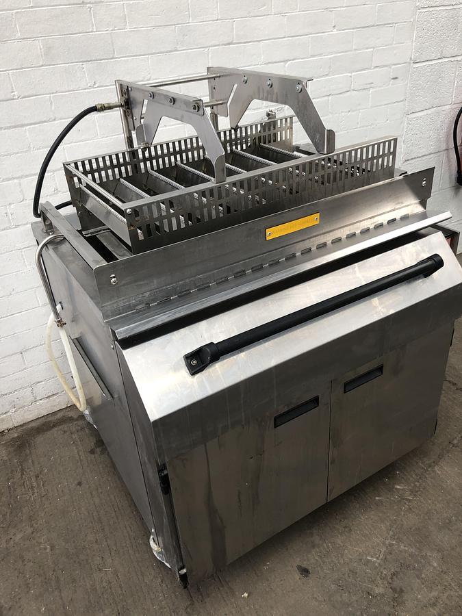 Used Mono Aztec Doughnut fryer