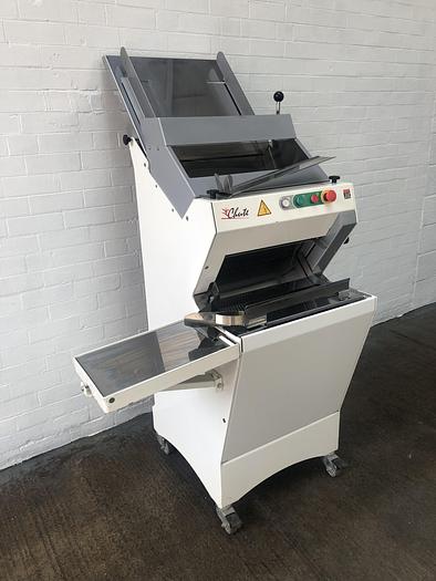 Used 2011 Jac LCL 450 / 13