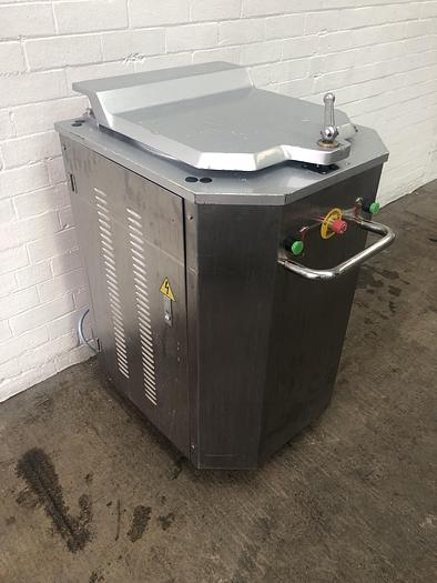 Used Sinmag D20, 20 piece hydraulic divider