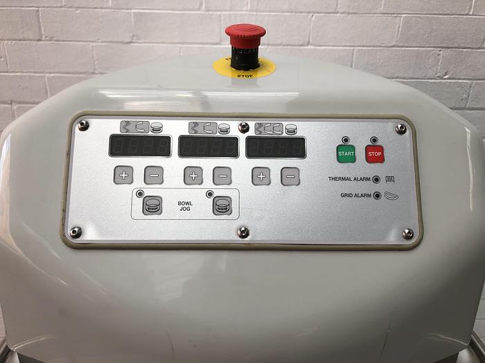 Used 2011 Mondial Forni Matrix 80