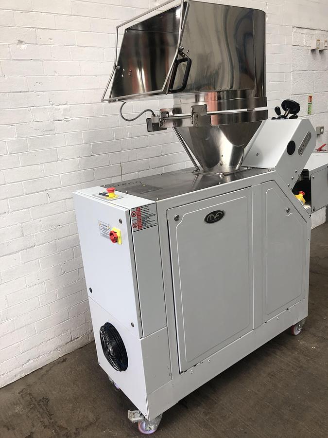 Used Mondial Forni SV2 Volumetric Dough Divider 260g - 1050g Weight Range