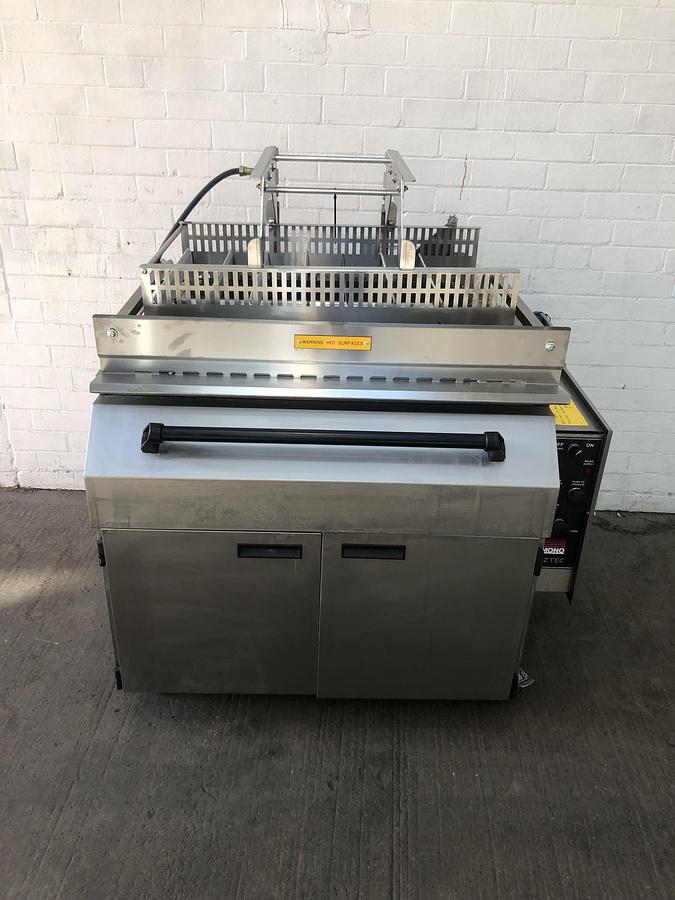 Used Mono Aztec Doughnut fryer