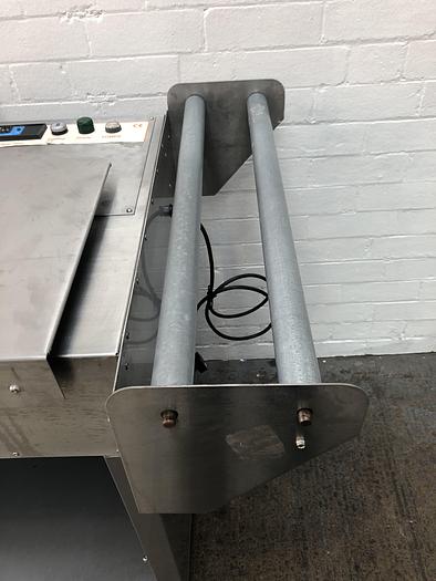 Used L Sealer