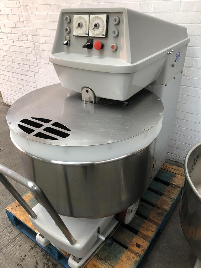 Used Kemper ST75A, 120kg (dough capacity) Spiral Mixer, 2 speed, 2 timers, supplied with 2 bowls