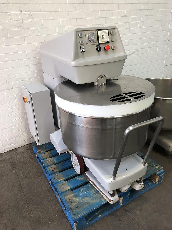 Used Kemper ST75A, 120kg (dough capacity) Spiral Mixer, 2 speed, 2 timers, supplied with 2 bowls