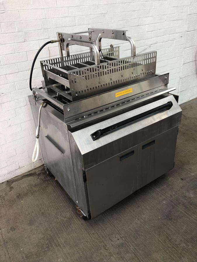 Used Mono Aztec Doughnut fryer