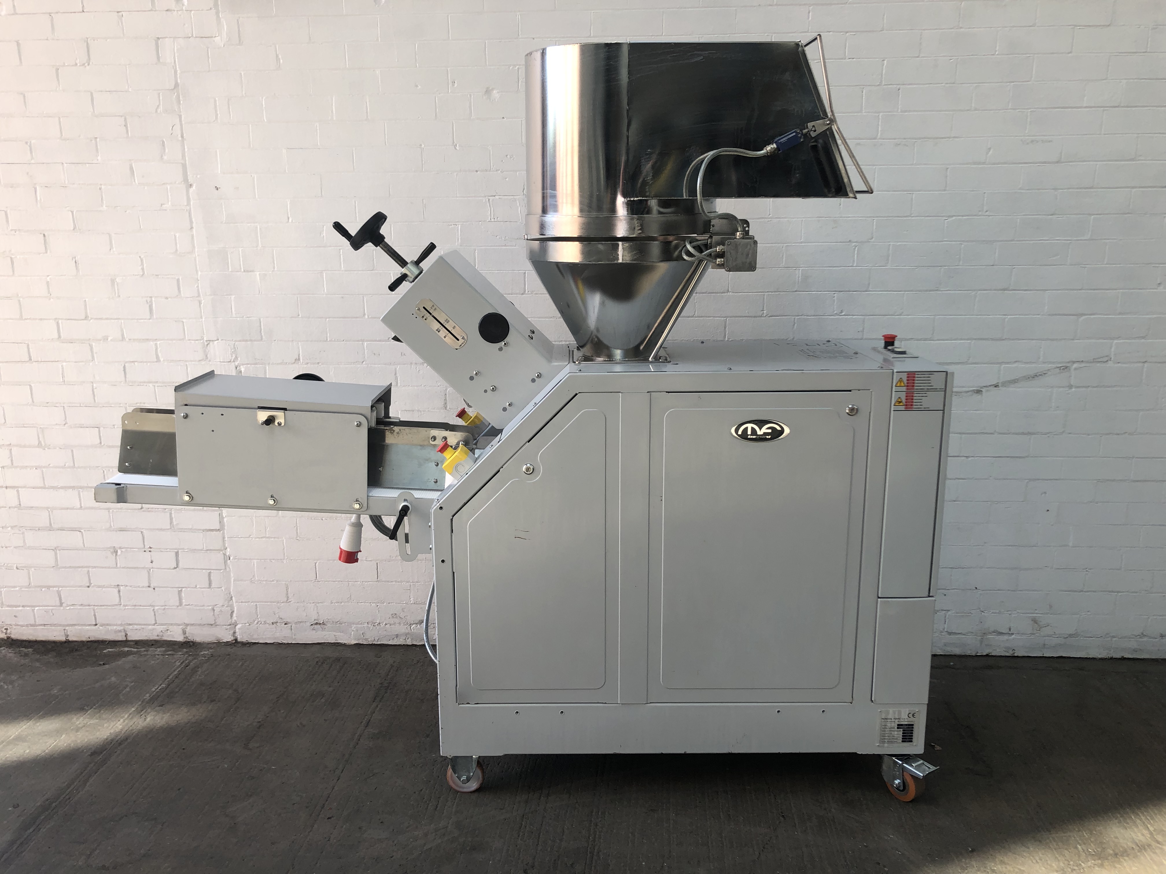 Used Mondial Forni SV2 Volumetric Dough Divider 260g - 1050g Weight Range