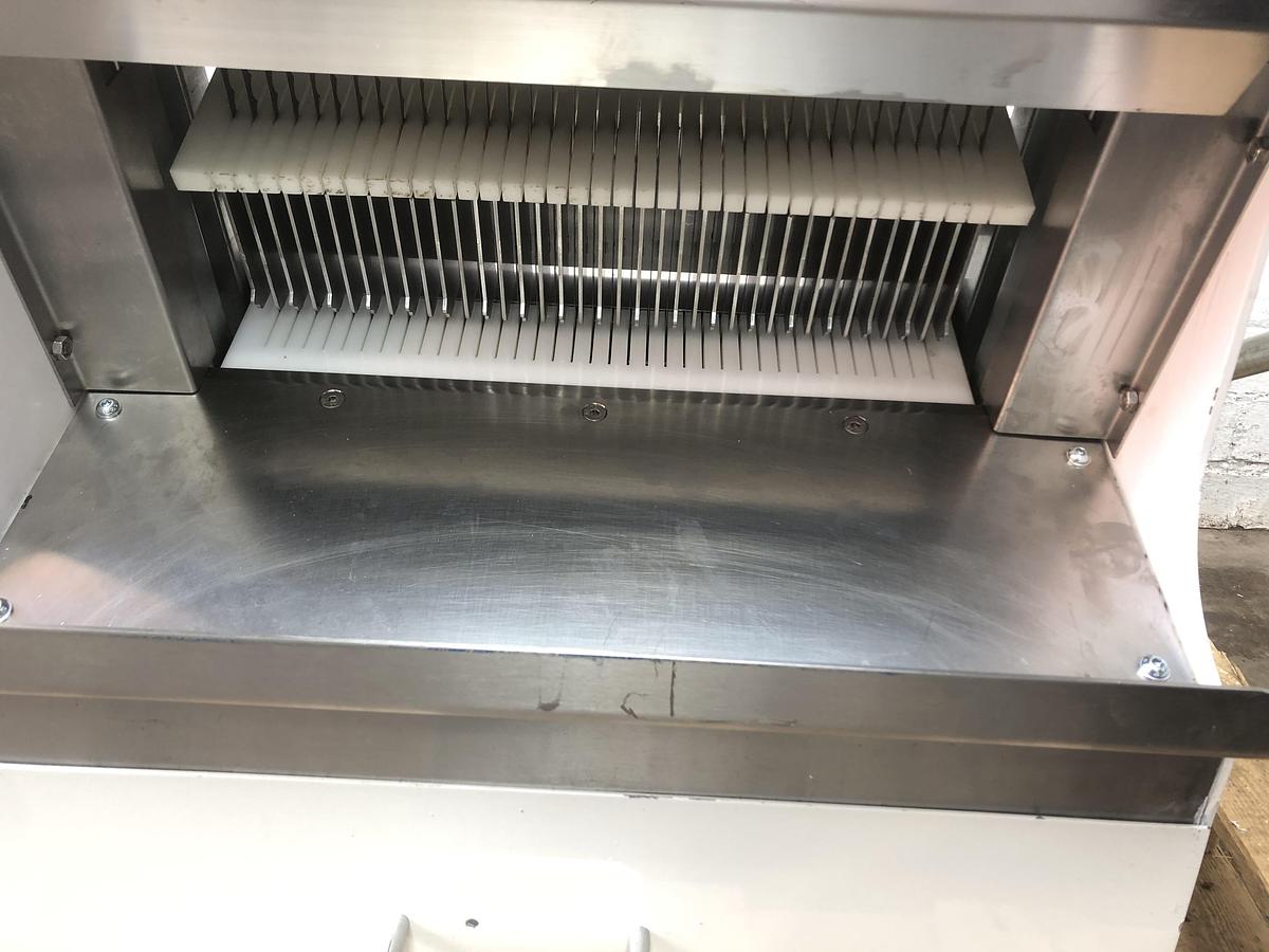 Used Delta DT40/10mm Bread Slicer