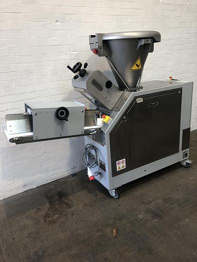 Used Artezen Calybra 1.0 Volumetric Dough Divider, 260-1050g