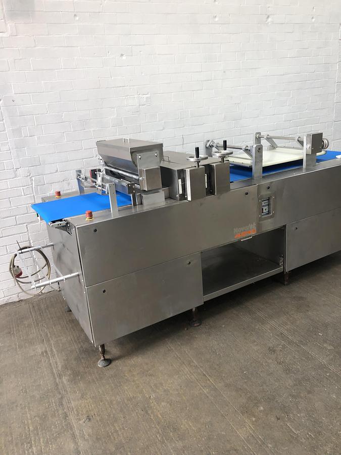 Used Oddy Novatek 428 Long Bed Pinner with New Belts Fitted