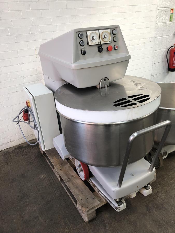 Used Kemper ST75A, 120kg (dough capacity) Spiral Mixer, 2 speed, 2 timers, supplied with 2 bowls