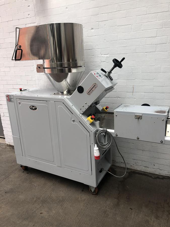 Used Mondial Forni SV2 Volumetric Dough Divider 260g - 1050g Weight Range