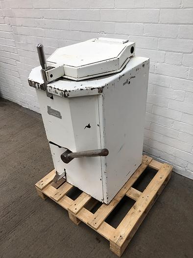 Used Novapan 37Pc hexagonal Manual Scone Cutter