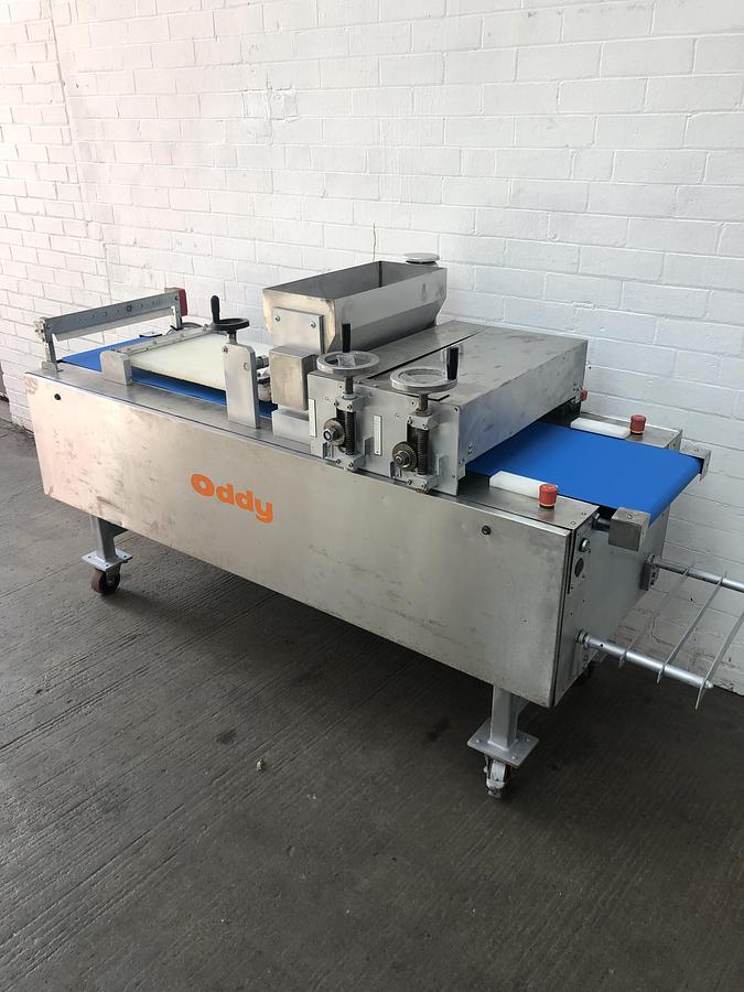 Used Oddy 2 Pocket Long Bed Pinner with New Belts Fitted