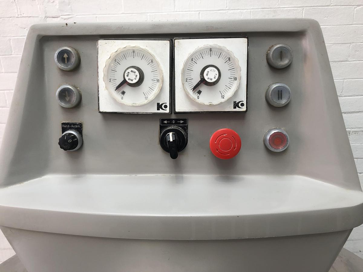 Used Kemper ST75A, 120kg (dough capacity) Spiral Mixer, 2 speed, 2 timers, supplied with 2 bowls