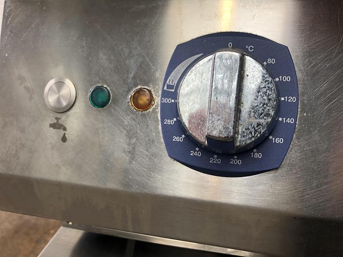 Used Electrolux E9BREJMPFO Brat Pan