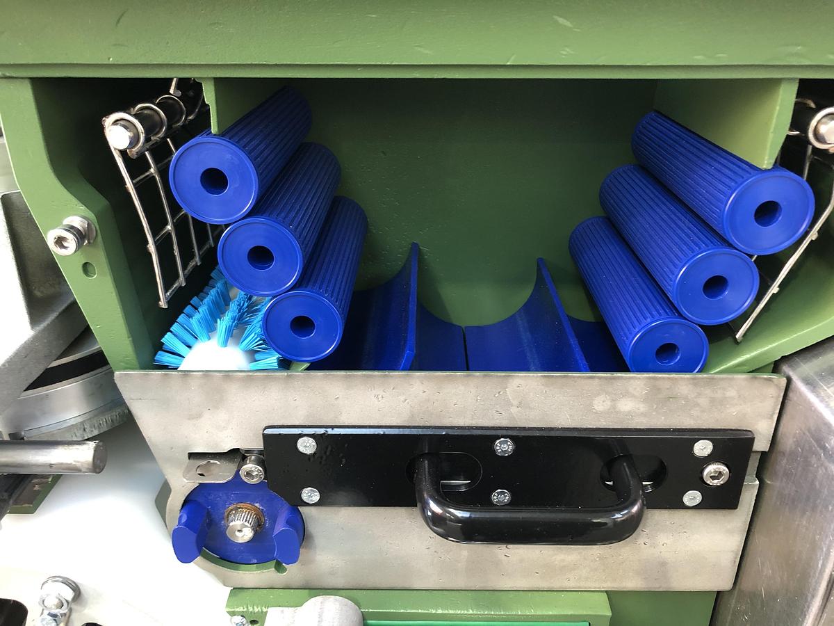 Refurbished Konig Mini Rex Futura, 2 Pocket Roll Plant with forming station, fully remanufactured, like new