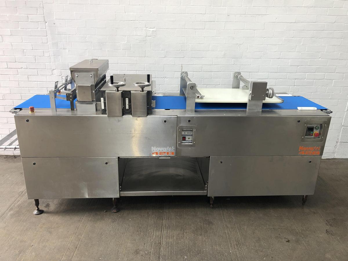 Used Oddy Novatek 428 Long Bed Pinner with New Belts Fitted