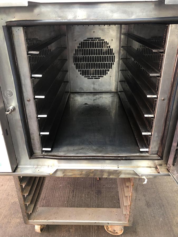 Used Tom Chandley Compatcta TC5 18 X 30 (Tray Size) Single Bake Off oven on Stand