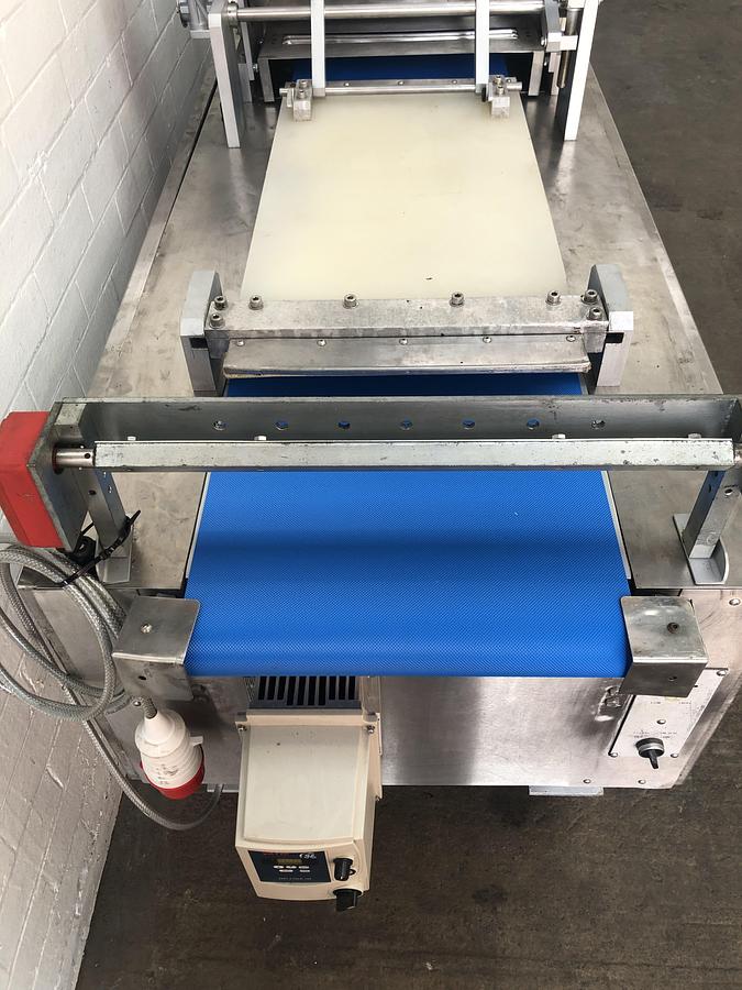 Used Oddy 2 Pocket Long Bed Pinner with New Belts Fitted