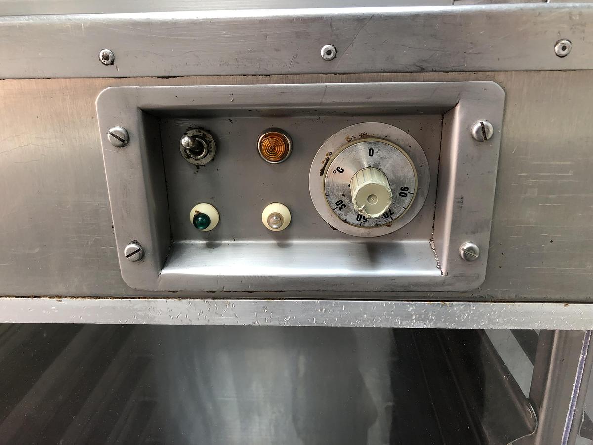 Used DCA 500 Half Tray Float Fryer - 18" x 15" Trays With Under Prover