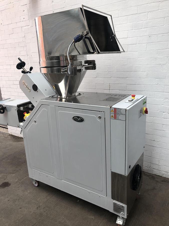 Used Mondial Forni SV2 Volumetric Dough Divider 260g - 1050g Weight Range