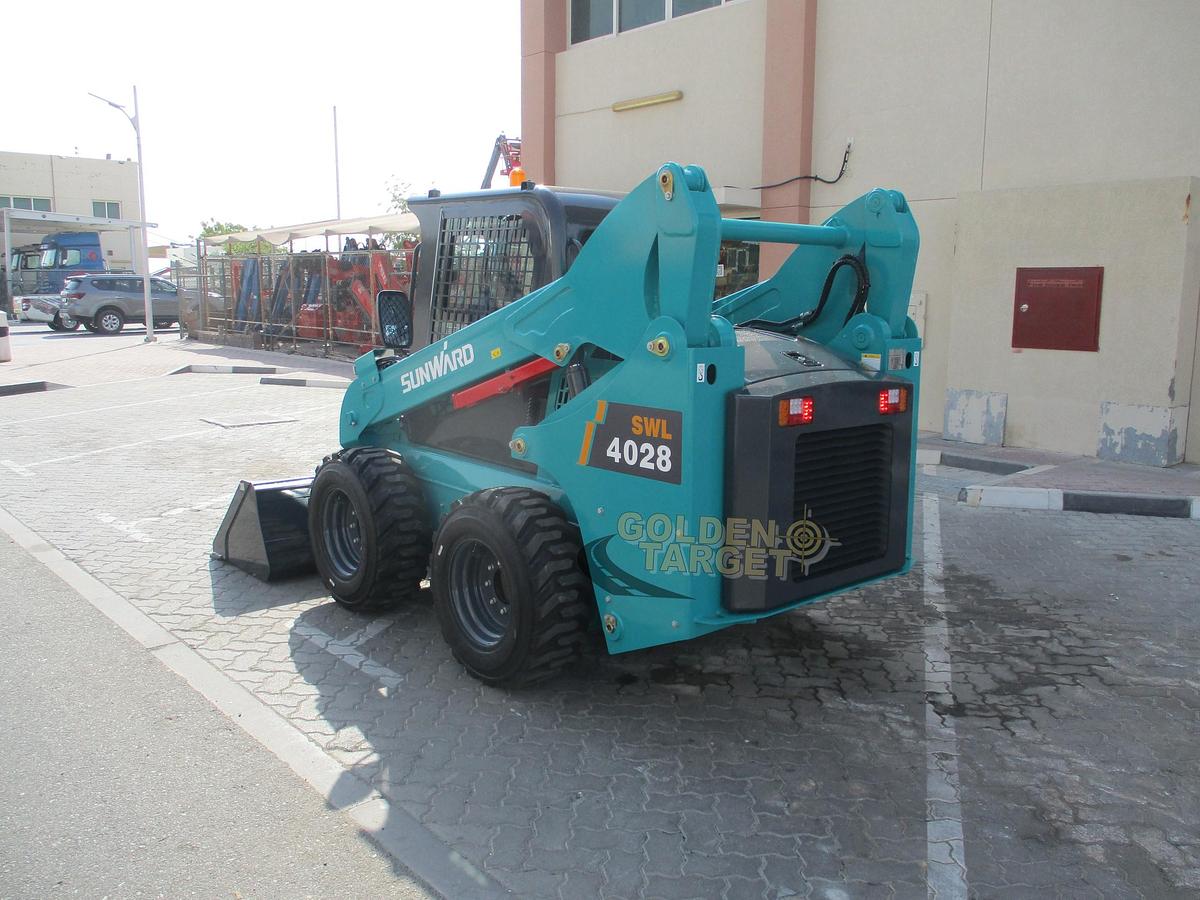 2025 SUNWARD SWL4028 Skid Steer Loader