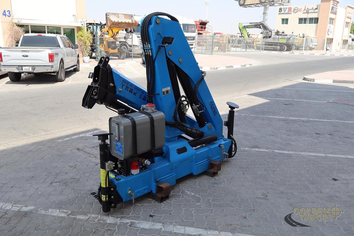 New CLW SQZ80-2 Knuckle boom (4-ton) Crane 2026