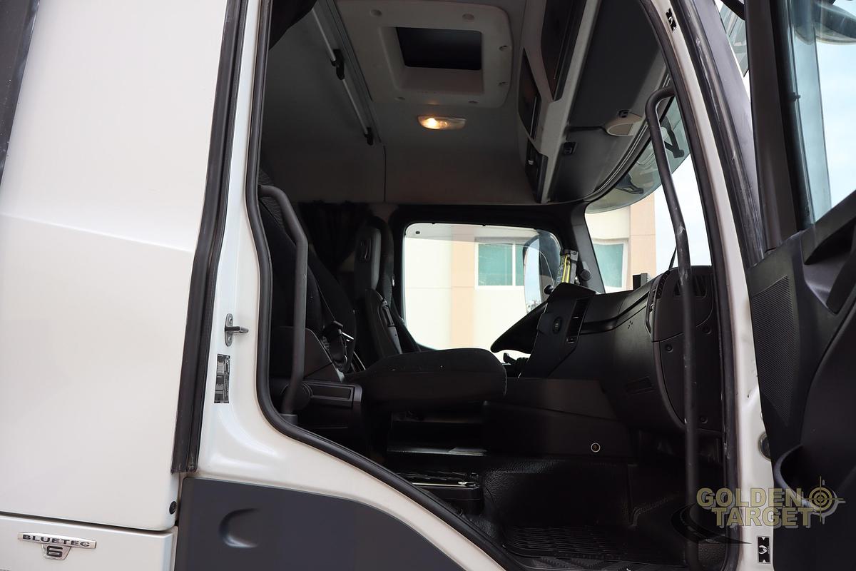 Used Mercedes Arocs 2545 6x2 Hook Loader 2017