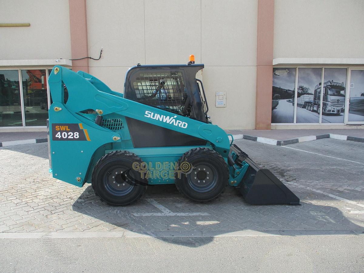 2025 SUNWARD SWL4028 Skid Steer Loader