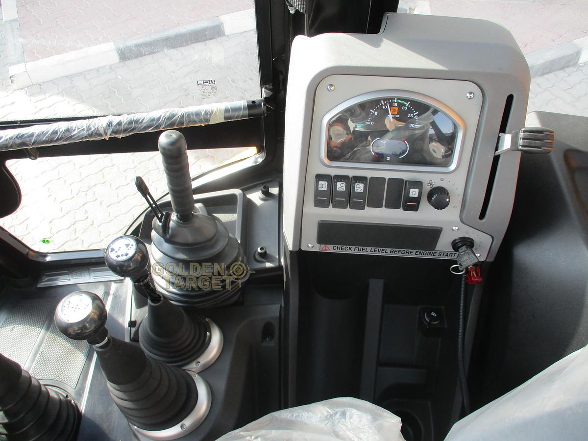 2025 JCB 3DX Plus 4x4 Backhoe Loader