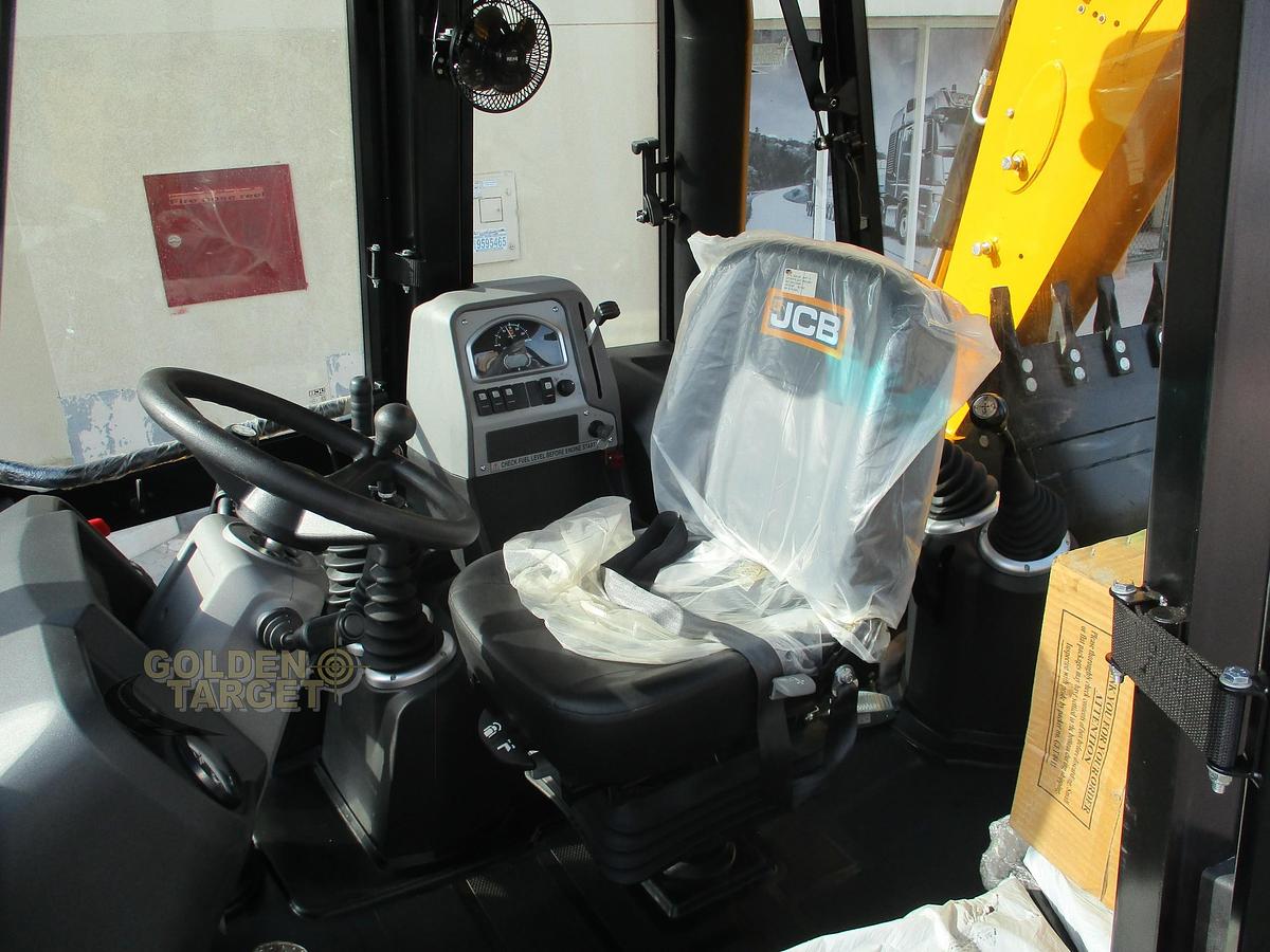 2025 JCB 3DX Plus 4x4 Backhoe Loader