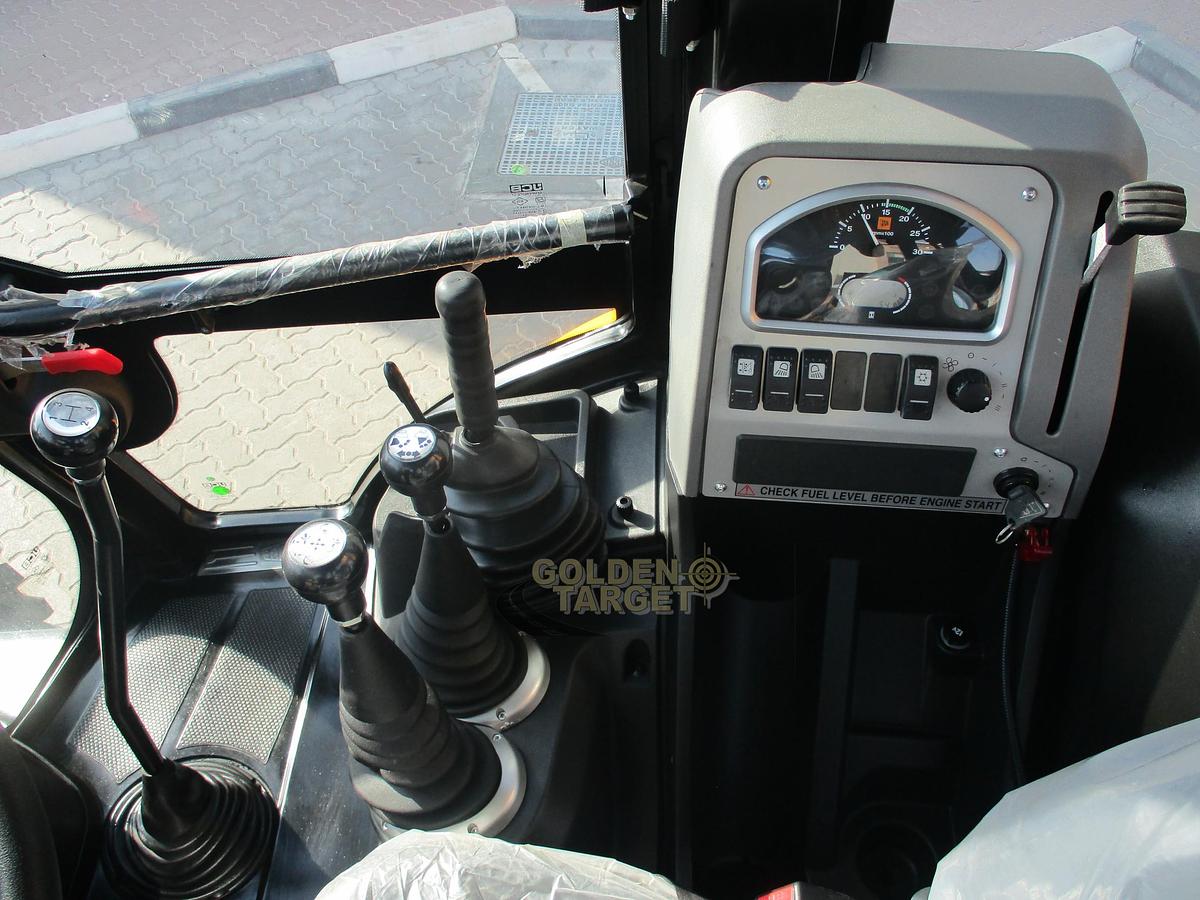 2025 JCB 3DX Plus 4x4 Backhoe Loader