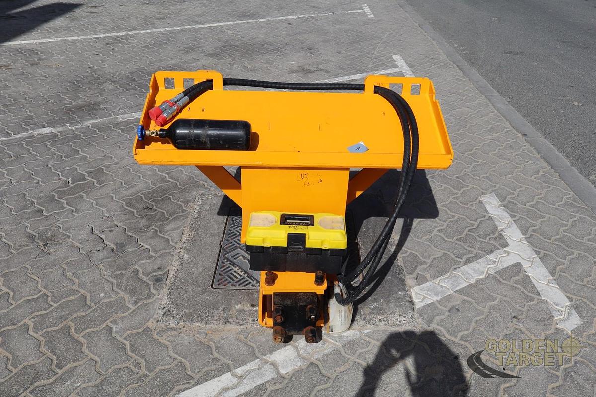 New GIYI AD680 Skid Steer Post Driver 2026